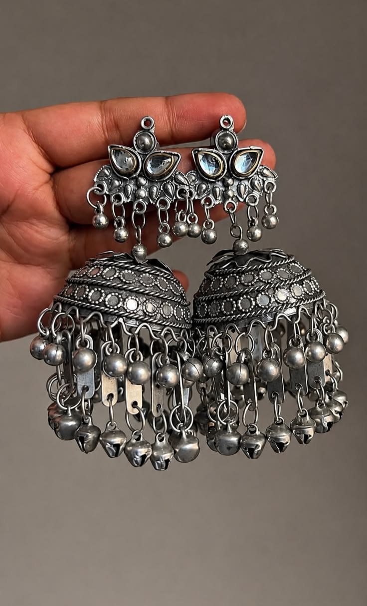 Jhumke